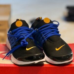 Nike Kids Black and Blue Sneakers